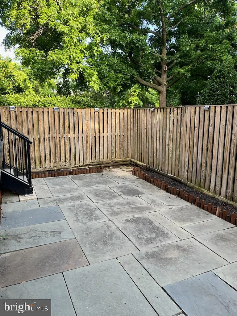 Fairlington Village — Photo 1