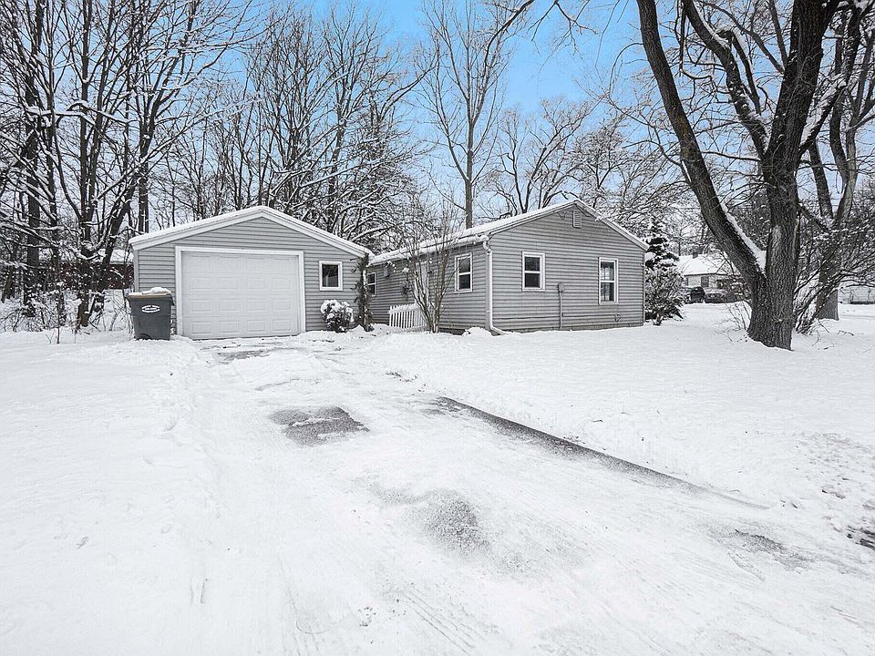 2nd image of 619 W Van Hoesen Blvd