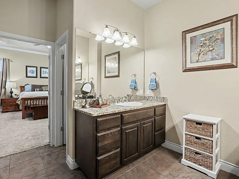 1919 Mulligan Dr — Photo 16