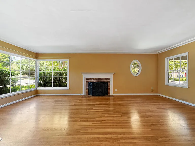 2335 Lorain Rd — Photo 19