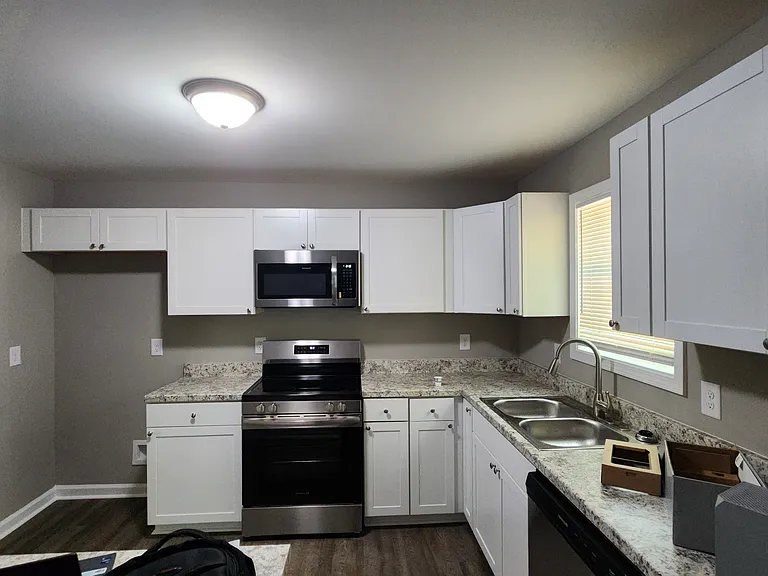 362 Washington Dr #1 — Photo 2
