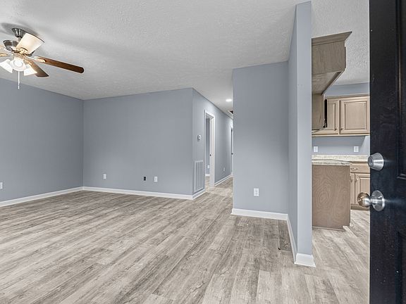 5th image of 131 N B St
