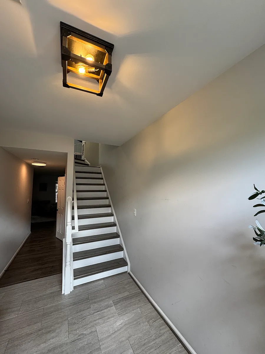 Building Photo - 13409 Burrough Farm Dr