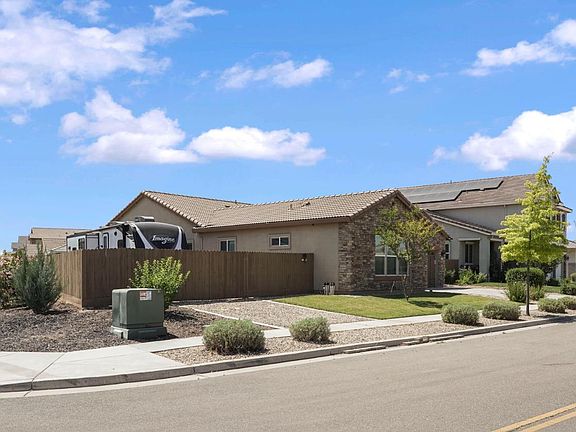 3rd image of 2013 Van Ruiten Dr