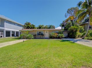 774 Pan Am Ave, Naples, FL 34110