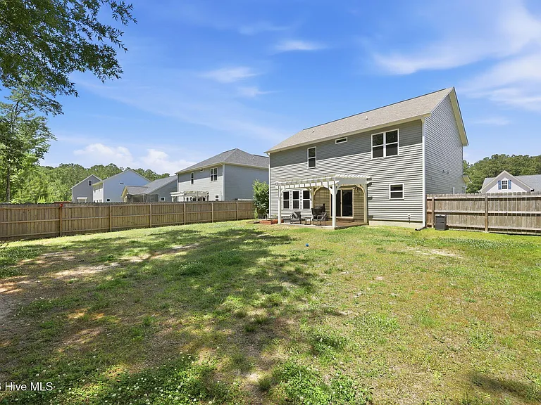 119 Station Yard Rd — Photo 34