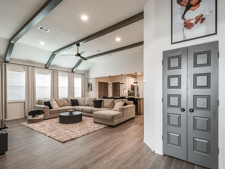 14231 Angelina Dr — Photo 8