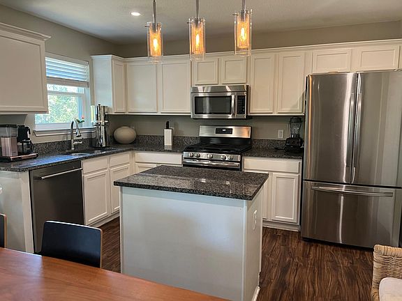 5th image of 3764 Top Rock Ln