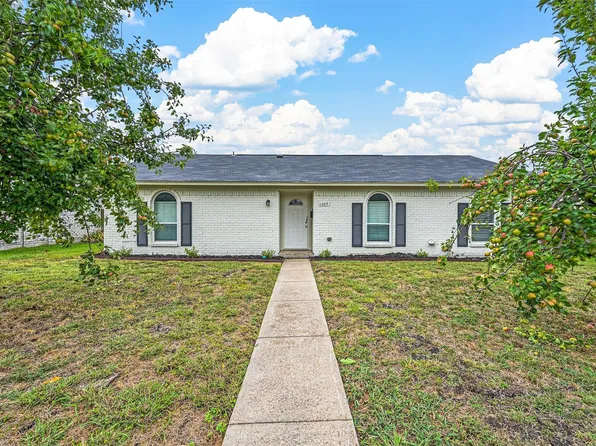 1009 Pleasant Valley Rd, Garland, TX 75040