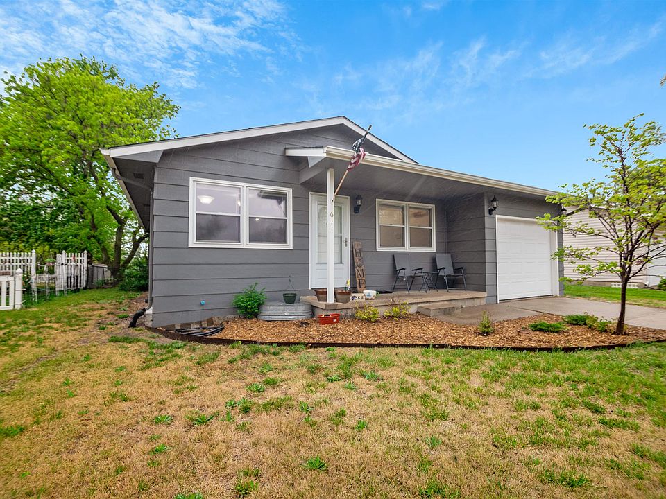 611 N Kansas Ave, Burrton, KS 67020 Zillow