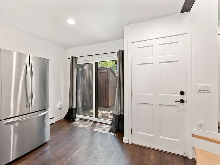 350 Arapahoe Ave #16 — Photo 16