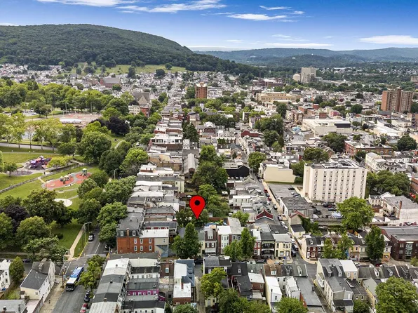 1038 Walnut St, Reading, PA 19601