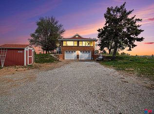 16515 Iske Dr, Bellevue, NE 68123