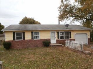 211 E 7th St, Georgetown, IL 61846