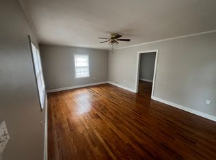 400 Hoffman St #B, Athens, AL 35611