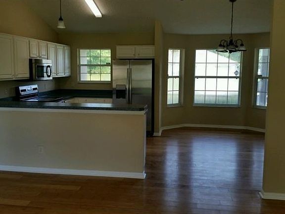 2nd image of 414 Dove Dr