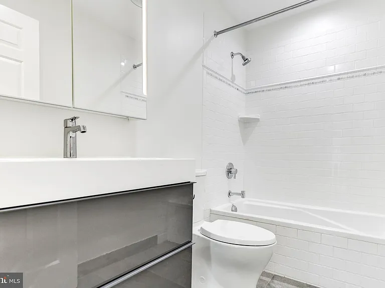 3221 Sutton Pl NW #C — Photo 13