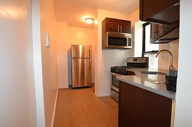 Rented by CITY SKYLINE REALTY INC