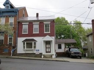208 N Montgomery St, Hollidaysburg, PA 16648