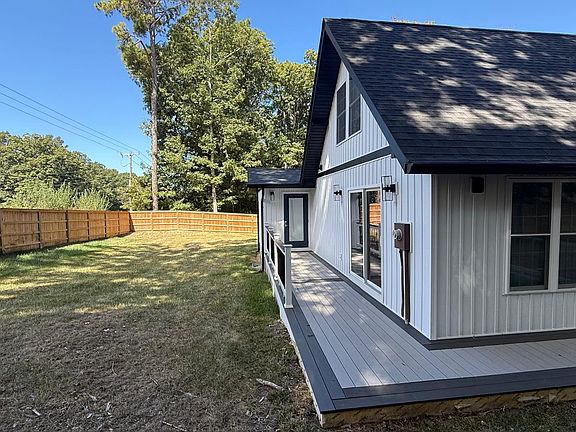 5th image of 117 Dogwood Dr