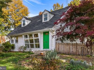 2016 Rollins Dr, Alexandria, VA 22307