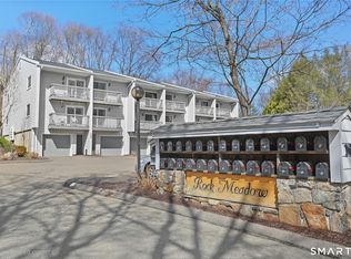 16 Rockmeadow Rd APT Q, Norwalk, CT 06850