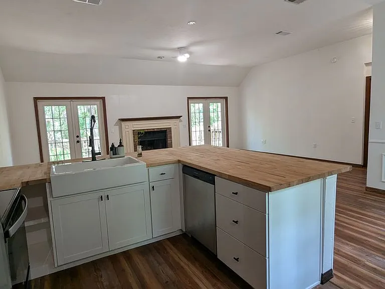 5208 SW 86th Ter — Photo 11