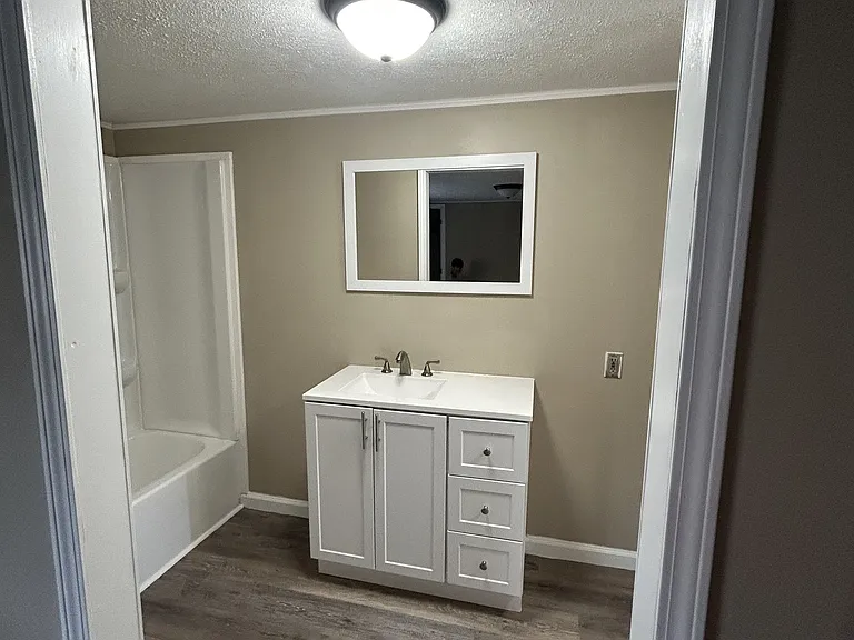 202 Zackary St — Photo 10