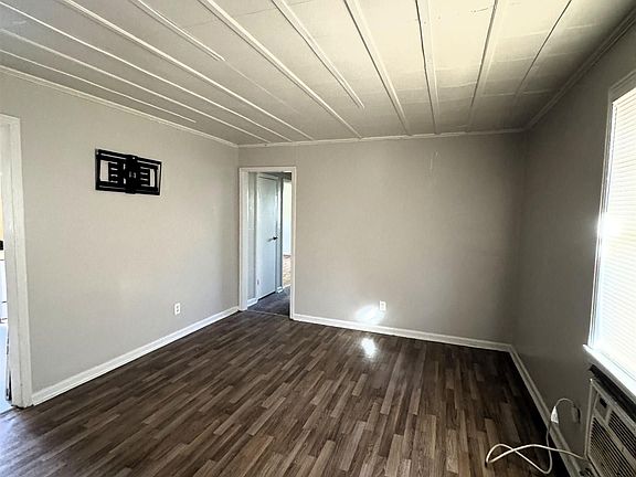 3rd image of 4100 Broyles Ave SW
