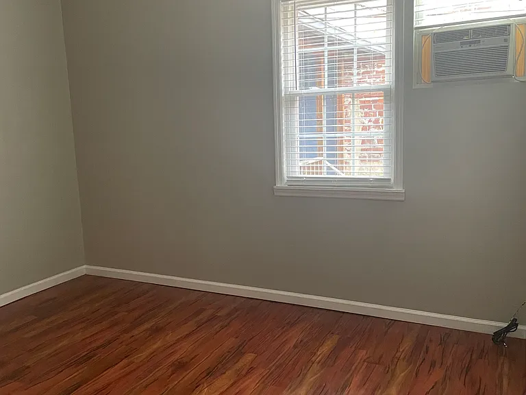 871 Jefferson St N #10 — Photo 6