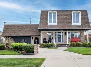 22808 Harmon St, Saint Clair Shores, MI 48080