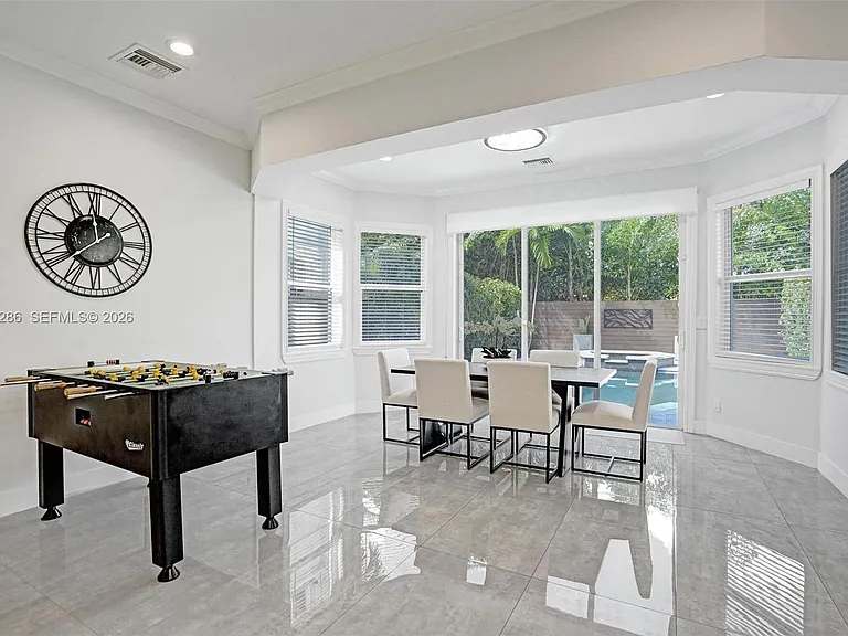 453 SW 5th Ave — Photo 19