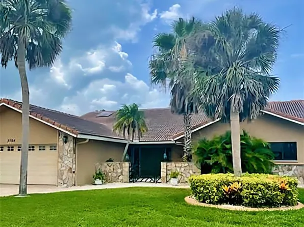 3764 Torrey Pines Blvd, Sarasota, FL 34238