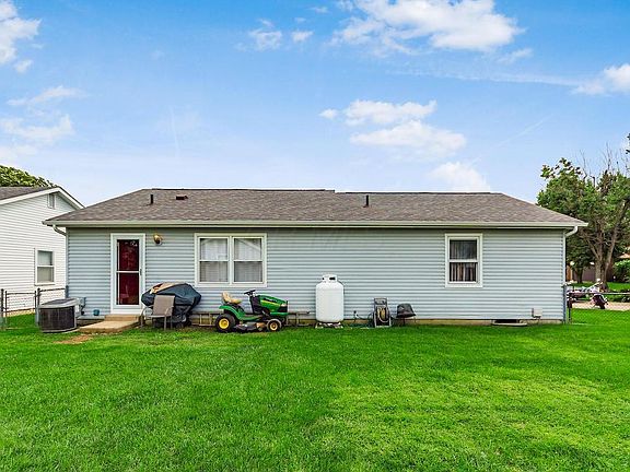 4th image of 2622 Briarbush Ct
