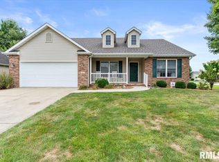 701 Timber Edge Dr, Sherman, IL 62684