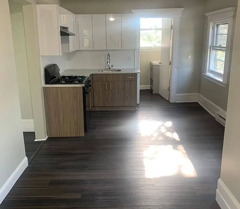 1st image of 76 Ridge St #5C