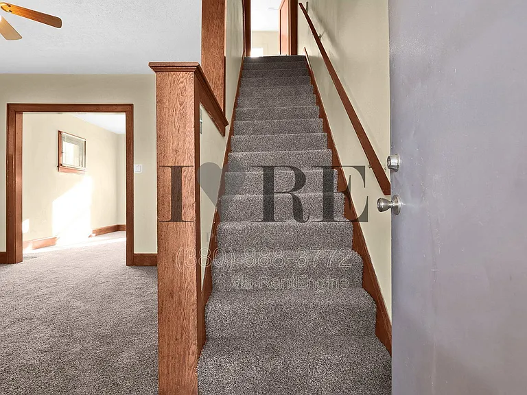 1257 E Livingston Ave — Photo 6