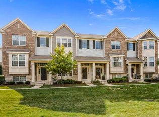 2863 Henley Ln, Naperville, IL 60540
