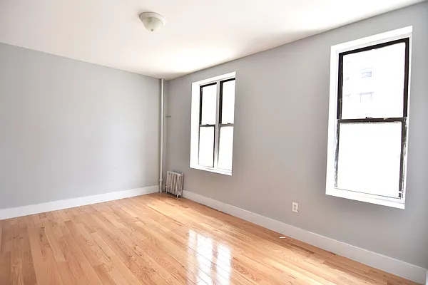 Rented by Compass | media 19