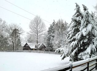 1203 Mountain Rd, Clinton, TN 37716