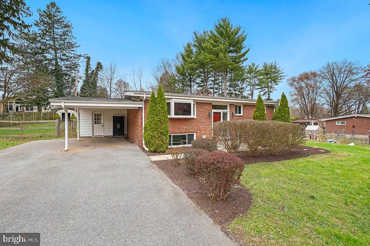 Building Photo - 6212 Long Meadow Dr