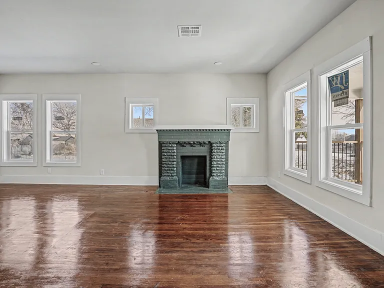 1340 N Boston Ave — Photo 4