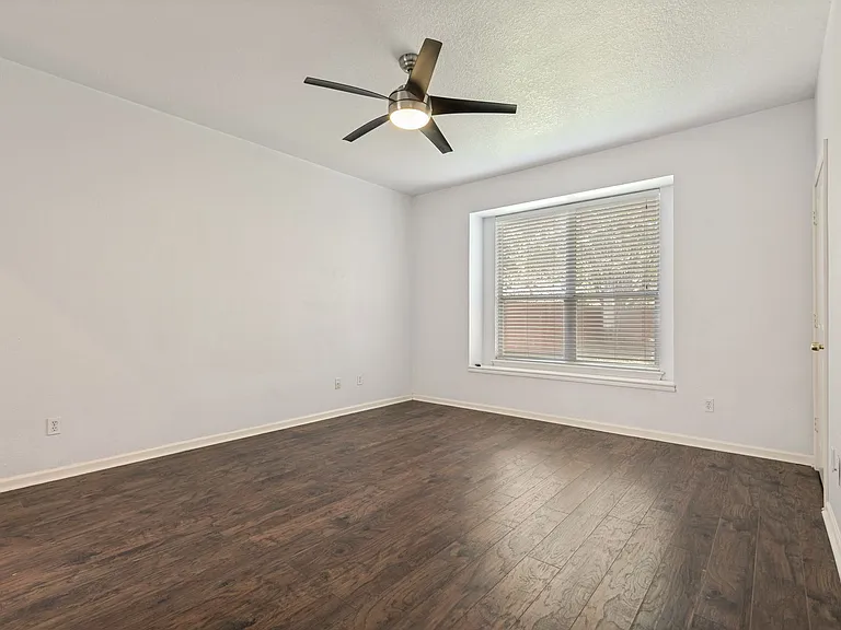 3027 Fall Mist Dr — Photo 19
