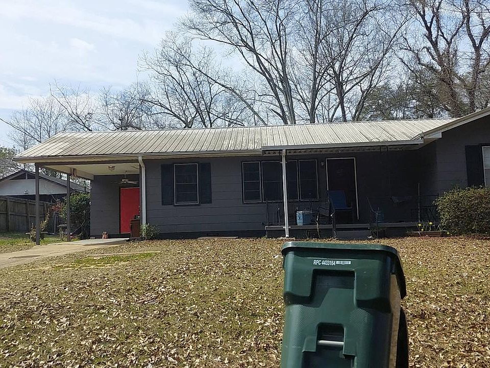 2nd image of 3212 2nd Ave