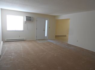 1300 Boston Post Rd APT 304, Guilford, CT 06437