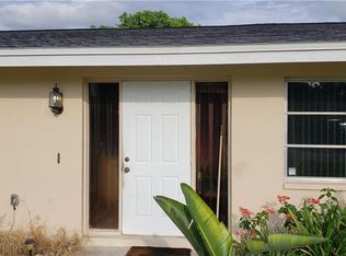 996 Bluebird St, Naples, FL 34104