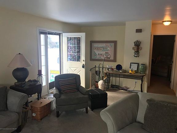 4th image of 460 Red Cedar Blvd
