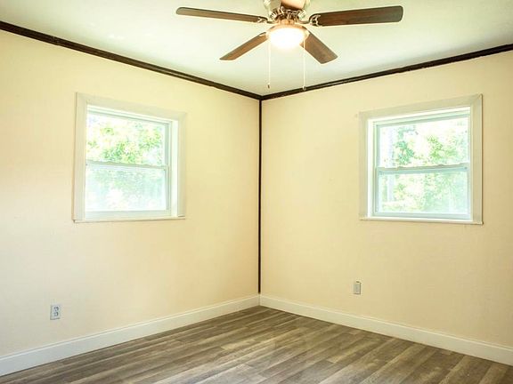 3rd image of 1801 Sunrise Blvd