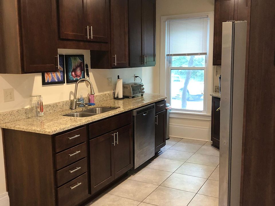 1st image of 1424 W 26th St APT 1