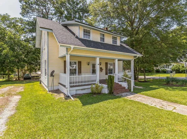 400 South St, Erwin, NC 28339